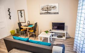 Apartment & Room Eni